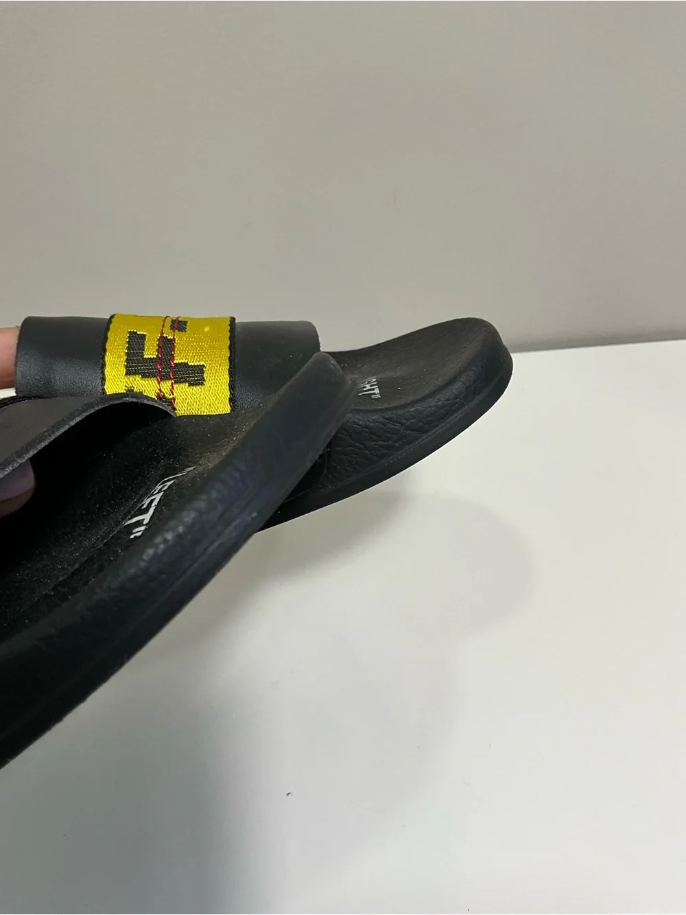OFF-WHITE Industrial Belt Slides Black Yellow Logo Sandals EU 41 Virgil Abloh